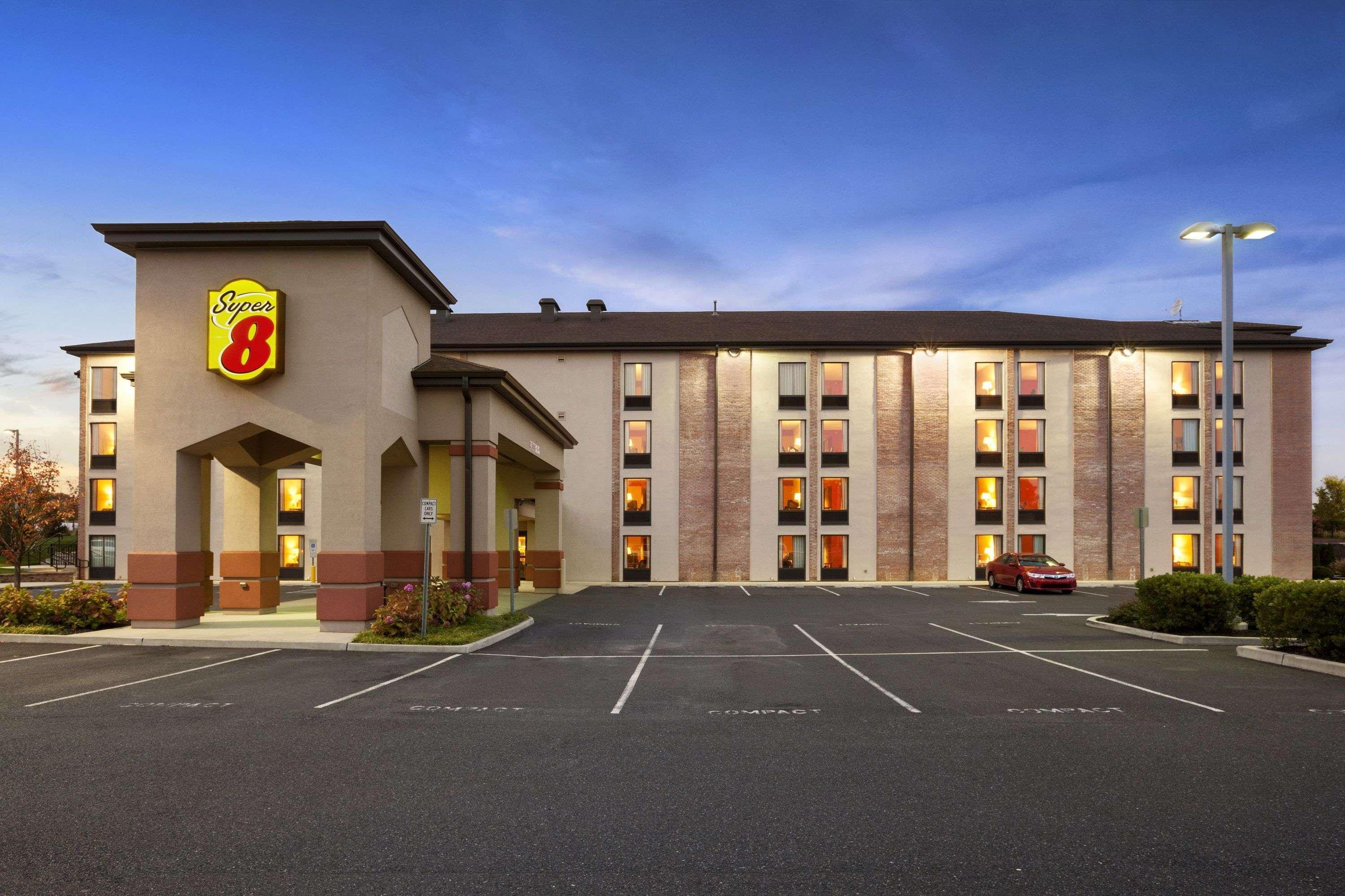 Super 8 By Wyndham Mount Laurel Hotel Exterior foto